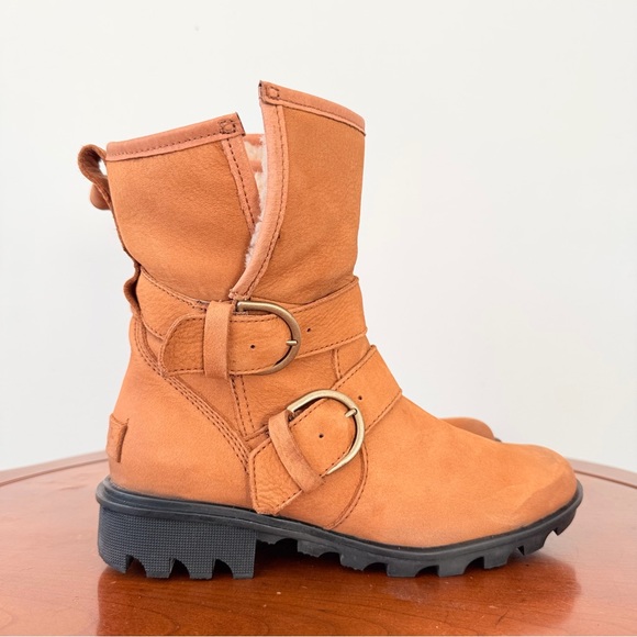 Sorel Women’s Phoenix Moto Cozy Waterproof Leather Winter Boot | US 6.5 - Picture 2 of 10